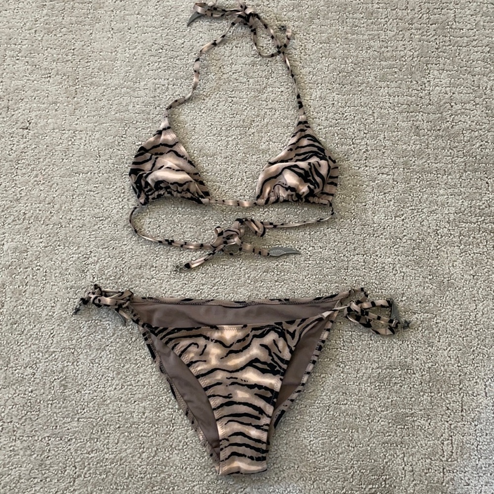 H&M two piece swimsuit